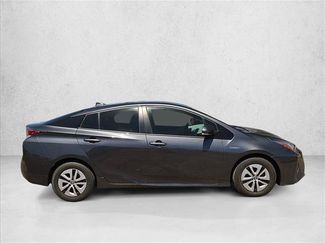 Used 2016 Toyota Prius Three FWD video 4