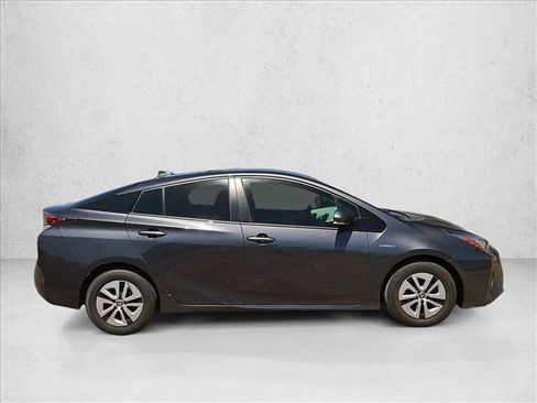 Used 2016 Toyota Prius Three FWD image 4
