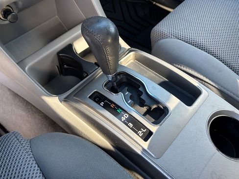Used 2006 Toyota Tacoma PreRunner RWD image 24