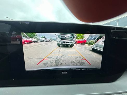 Used 2024 Buick Envista Sport Touring w/ Convenience I Package FWD image 24