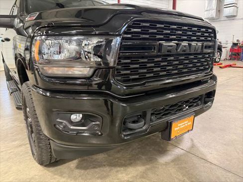 Certified 2024 RAM 2500 Big Horn w/ Night Edition AWD/4WD image 2