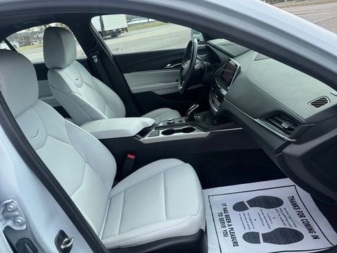 Used 2022 Cadillac CT4 Premium Luxury image 17