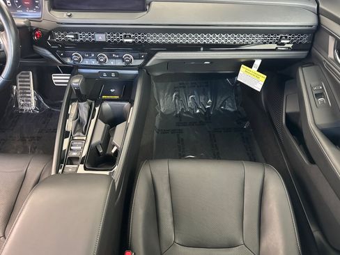 Certified 2025 Honda Accord Sport image 29