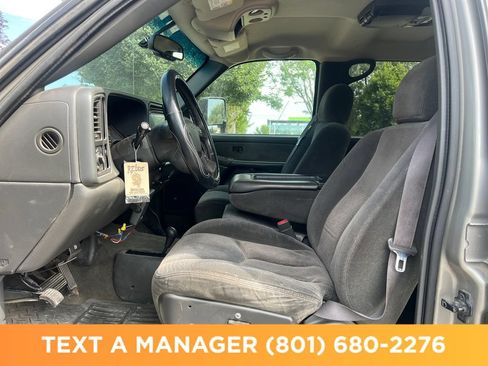 Used 2003 Chevrolet Silverado 2500 LS w/ Skid Plate Package AWD/4WD image 9