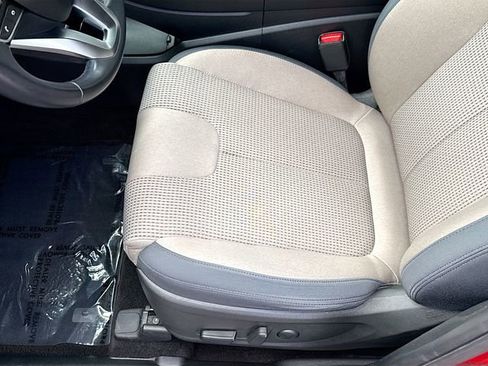 Used 2023 Hyundai Santa Fe SEL FWD image 19