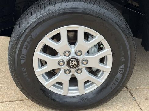 Used 2024 Toyota Tacoma SR5 w/ SR5 Upgrade Package RWD image 10