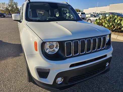 Used 2019 Jeep Renegade Latitude w/ Safety & Security Group II image 12