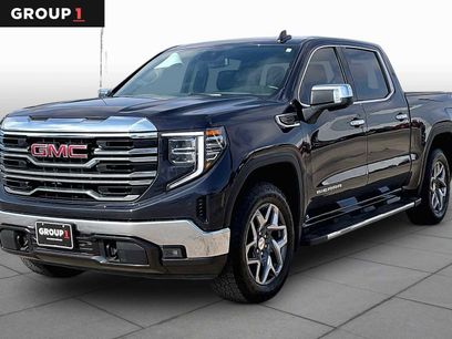 Used 2022 GMC Sierra 1500 SLT w/ SLT Convenience Package