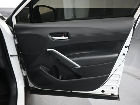 Used 2023 Toyota Corolla Cross XSE w/ Convenience Package image 36