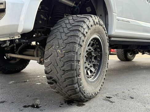 Used 2020 Ford F450 Platinum w/ FX4 Off-Road Package image 32