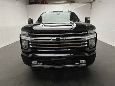 Used 2020 Chevrolet Silverado 2500 High Country image 4