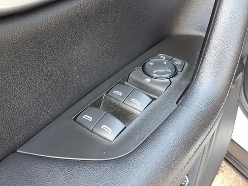 Used 2021 Chevrolet Blazer LT FWD image 18