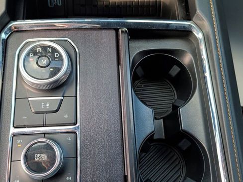 Used 2023 Ford Expedition Platinum AWD/4WD image 19