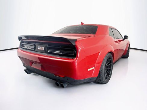 Used 2015 Dodge Challenger R/T Scat Pack w/ Leather Interior Group RWD image 5