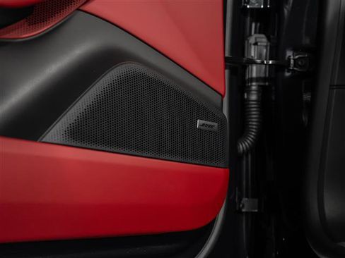 Used 2025 Porsche Macan Electric image 24