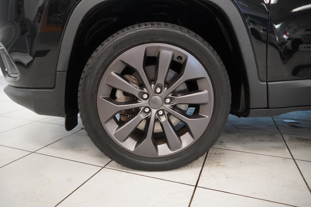 Used 2021 Jeep Cherokee Latitude Lux 80th Anniv w/ Quick Order Package 26U 80TH AWD/4WD image 10
