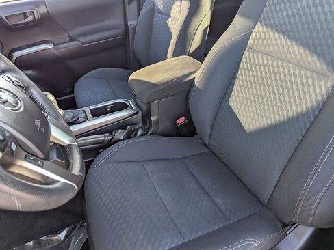 Used 2021 Toyota Tacoma SR5 image 18