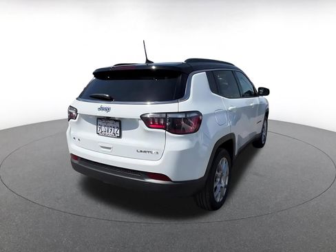 Used 2025 Jeep Compass Limited AWD/4WD image 14