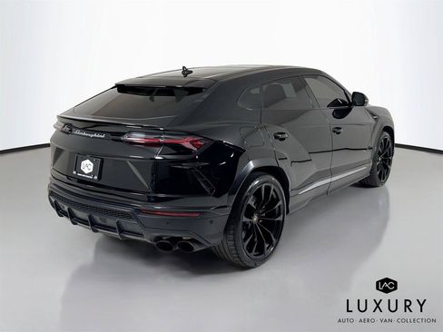 Used 2020 Lamborghini Urus AWD/4WD image 6