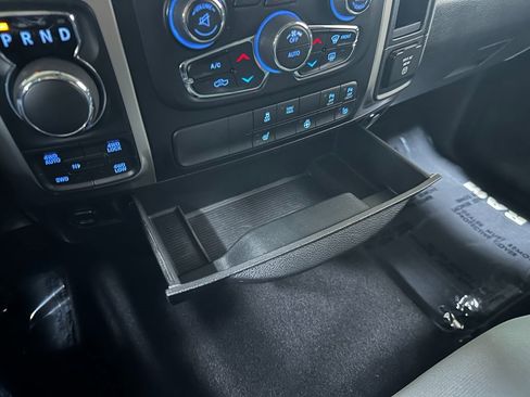 Certified 2017 RAM 1500 Big Horn image 29