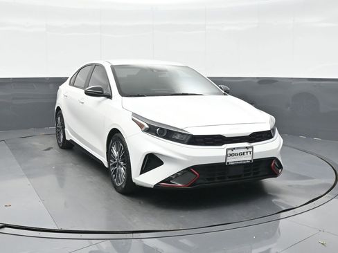 Used 2023 Kia Forte GT-Line w/ GT-Line Technology Package image 18