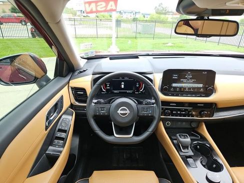 Used 2023 Nissan Rogue Platinum w/ Platinum Premium Package AWD/4WD image 37