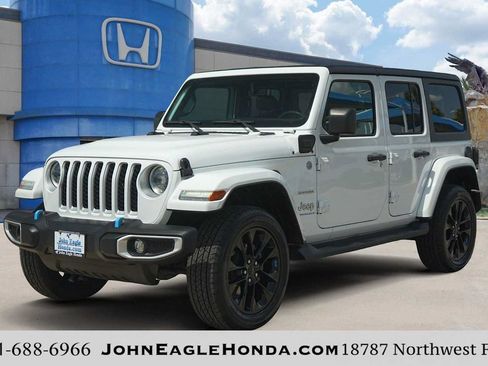Used 2023 Jeep Wrangler Unlimited Sahara w/ Cold Weather Group AWD/4WD image 1
