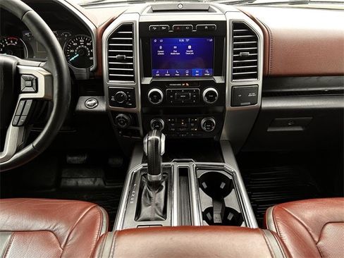 Used 2020 Ford F150 Platinum w/ Equipment Group 701A Luxury image 17