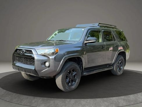 Used 2015 Toyota 4Runner SR5 RWD image 1