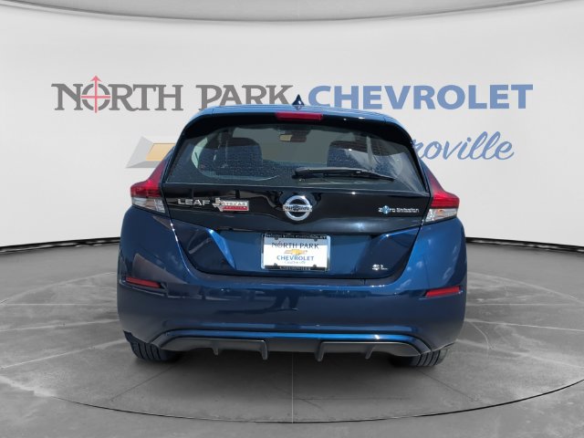 Used 2018 Nissan Leaf SL w/ SL Technology Package FWD image 4