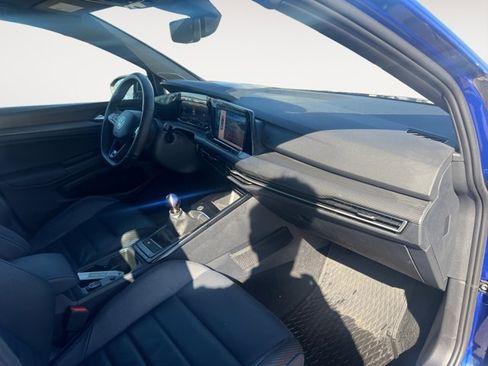 Used 2024 Volkswagen Golf R image 21