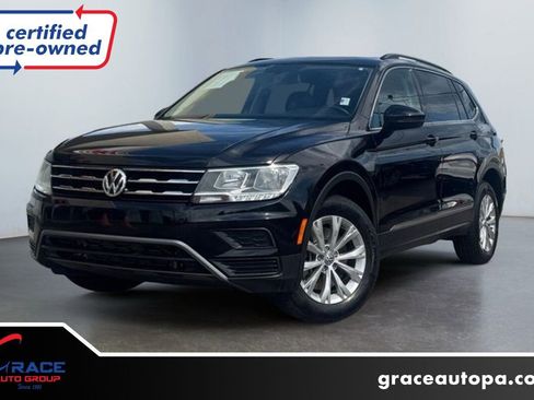 Used 2018 Volkswagen Tiguan SE w/ Panoramic Sunroof Package image 1