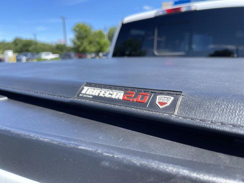 Used 2019 Ford F150 XLT w/ Equipment Group 302A Luxury AWD/4WD image 39