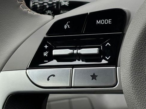 New 2026 Hyundai Elantra Sport FWD image 39