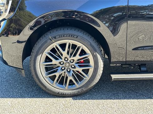 New 2025 Ford Expedition Max Platinum w/ Stealth Performance Package image 11