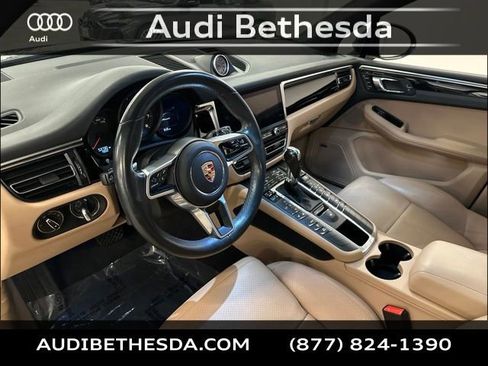 Used 2020 Porsche Macan AWD/4WD image 13