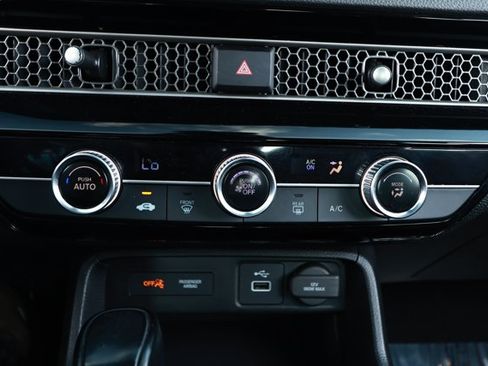 Used 2023 Honda Civic Sport image 18