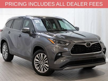 Used 2024 Toyota Highlander Platinum