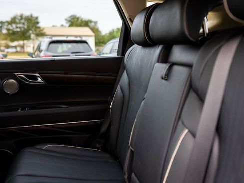 Used 2023 Genesis GV80 2.5T w/ Prestige Package image 26