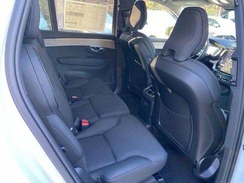 New 2026 Volvo XC90 T8 Plus image 18