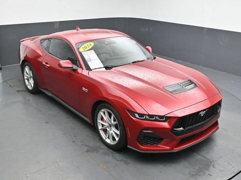 Used 2024 Ford Mustang GT Premium RWD image 17