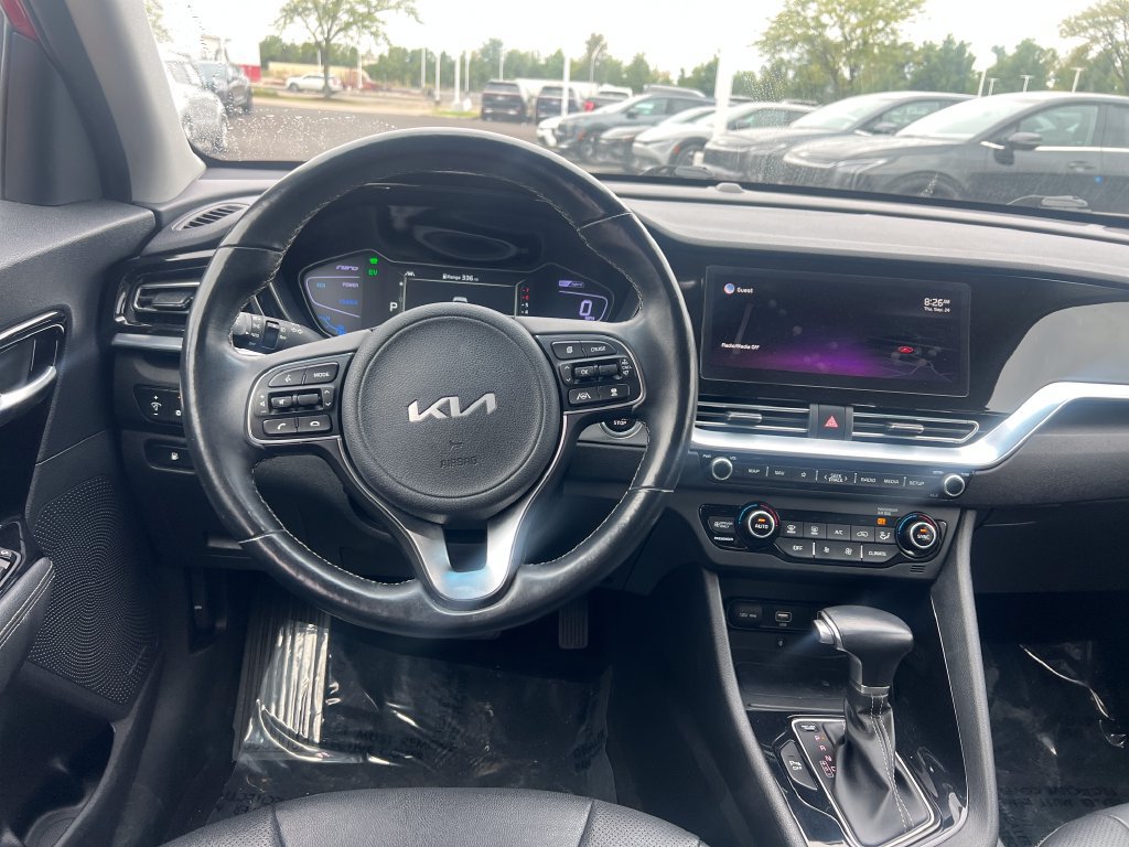 Certified 2022 Kia Niro EX Premium FWD image 14