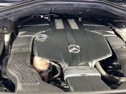 Used 2016 Mercedes-Benz GL 450 4MATIC image 30