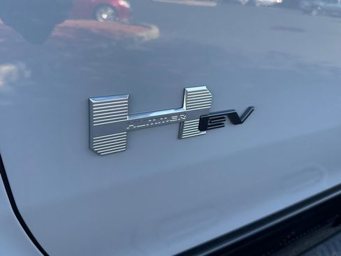 New 2025 GMC Hummer EV 2X w/ Extreme Off-Road Package image 10