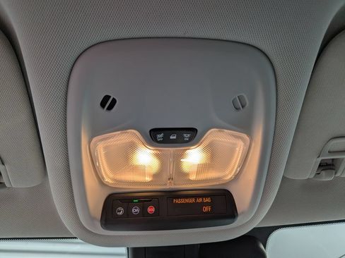 Used 2023 Chevrolet TrailBlazer LT FWD image 26