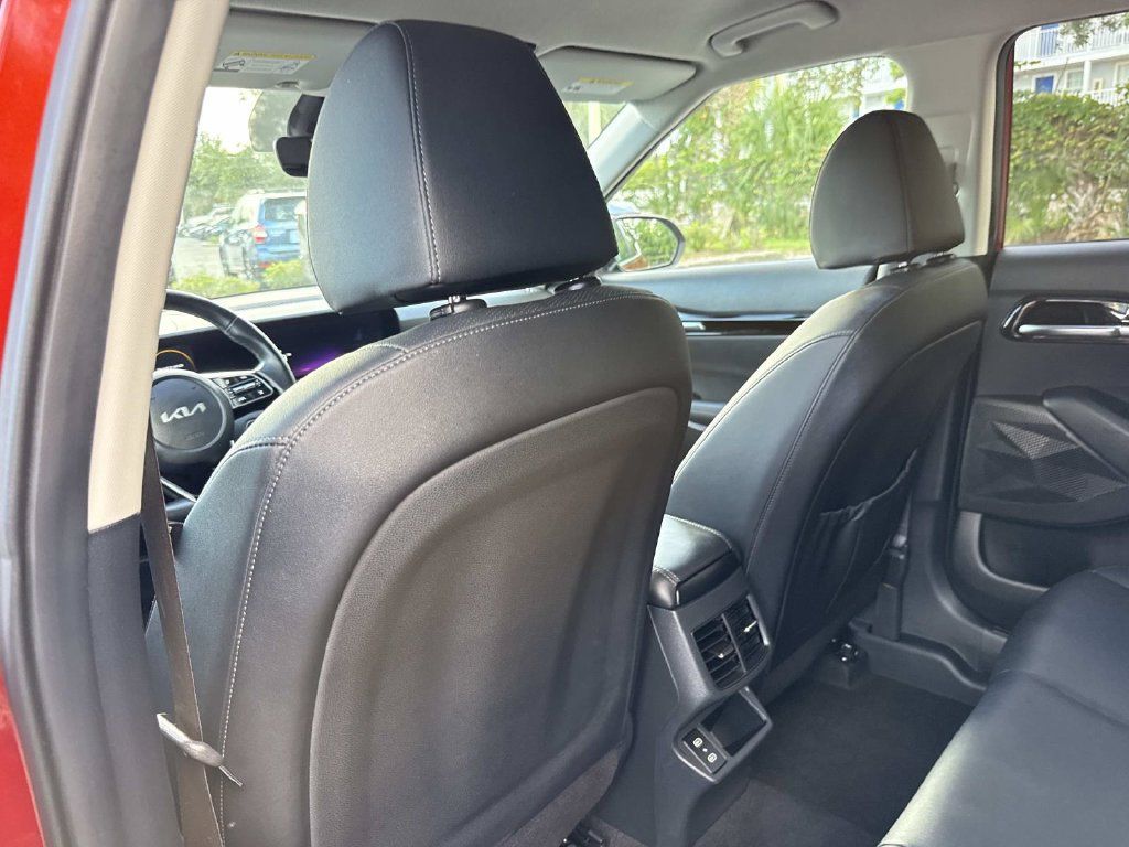 Used 2024 Kia Seltos SX AWD/4WD image 13