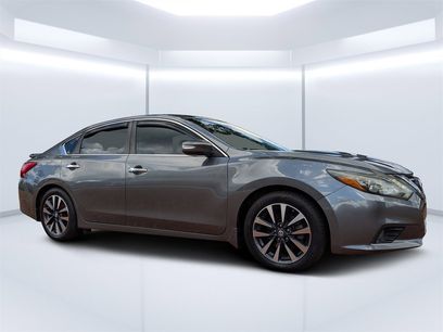 Used 2016 Nissan Altima 2.5 SL w/ 2.5 Technology w/LED Package