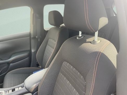 Used 2024 Honda HR-V Sport image 17