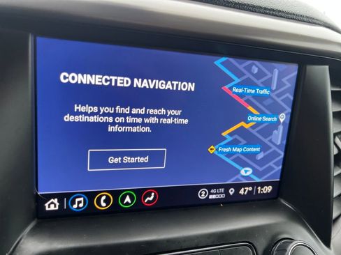 Used 2023 GMC Acadia AT4 w/ Technology Package image 16