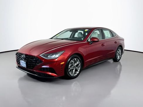 Used 2023 Hyundai Sonata SEL FWD image 2